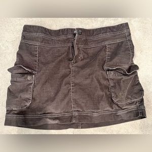 Athleta green corduroy size 8 short skirt
